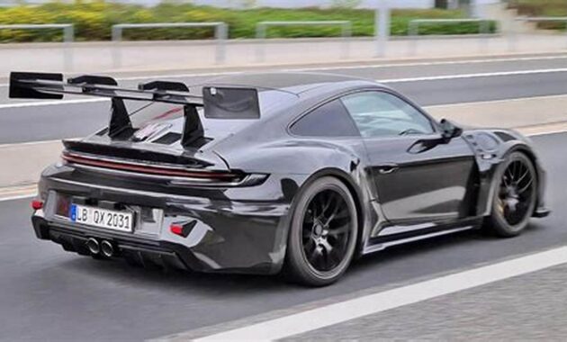 The Ultimate Track Weapon: Porsche 992 GT3 RS